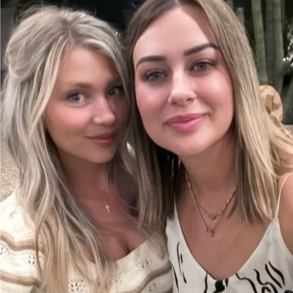 Meet your shoppers, Rhienna + Sarah!
